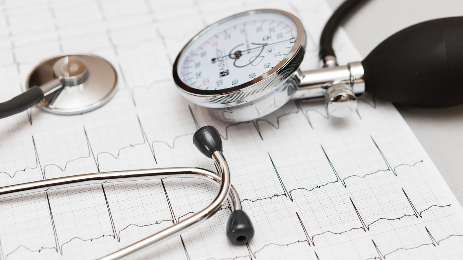 ¿Qué cardiólogo realiza procedimientos de mínima invasión cardíaca en Coyoacán CDMX?